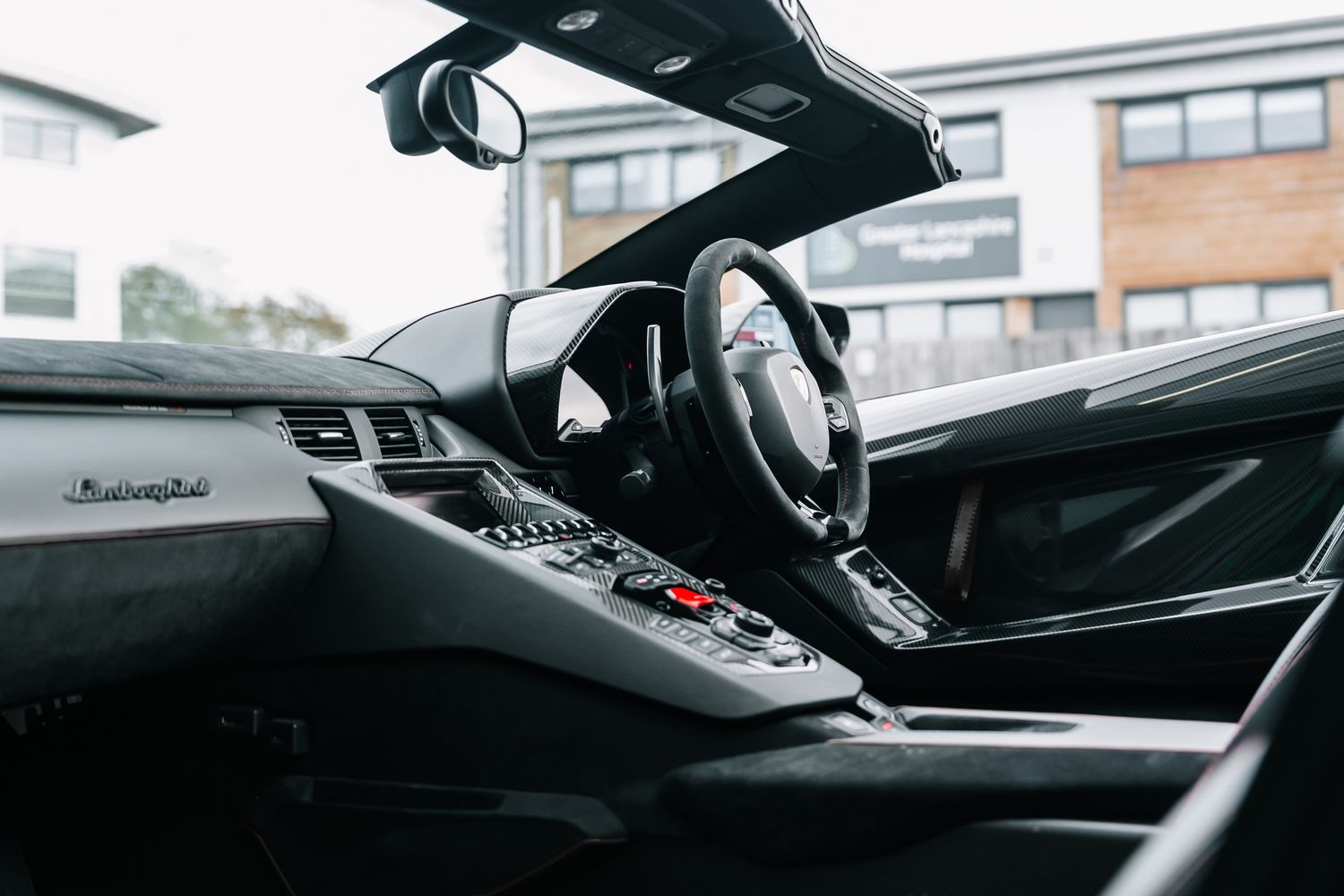 Lamborghini Aventador SVJ Roadster