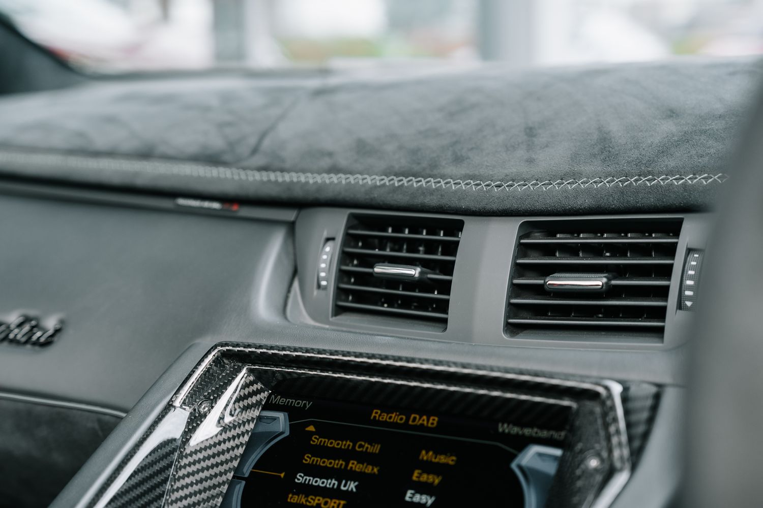 Lamborghini Aventador SVJ Roadster