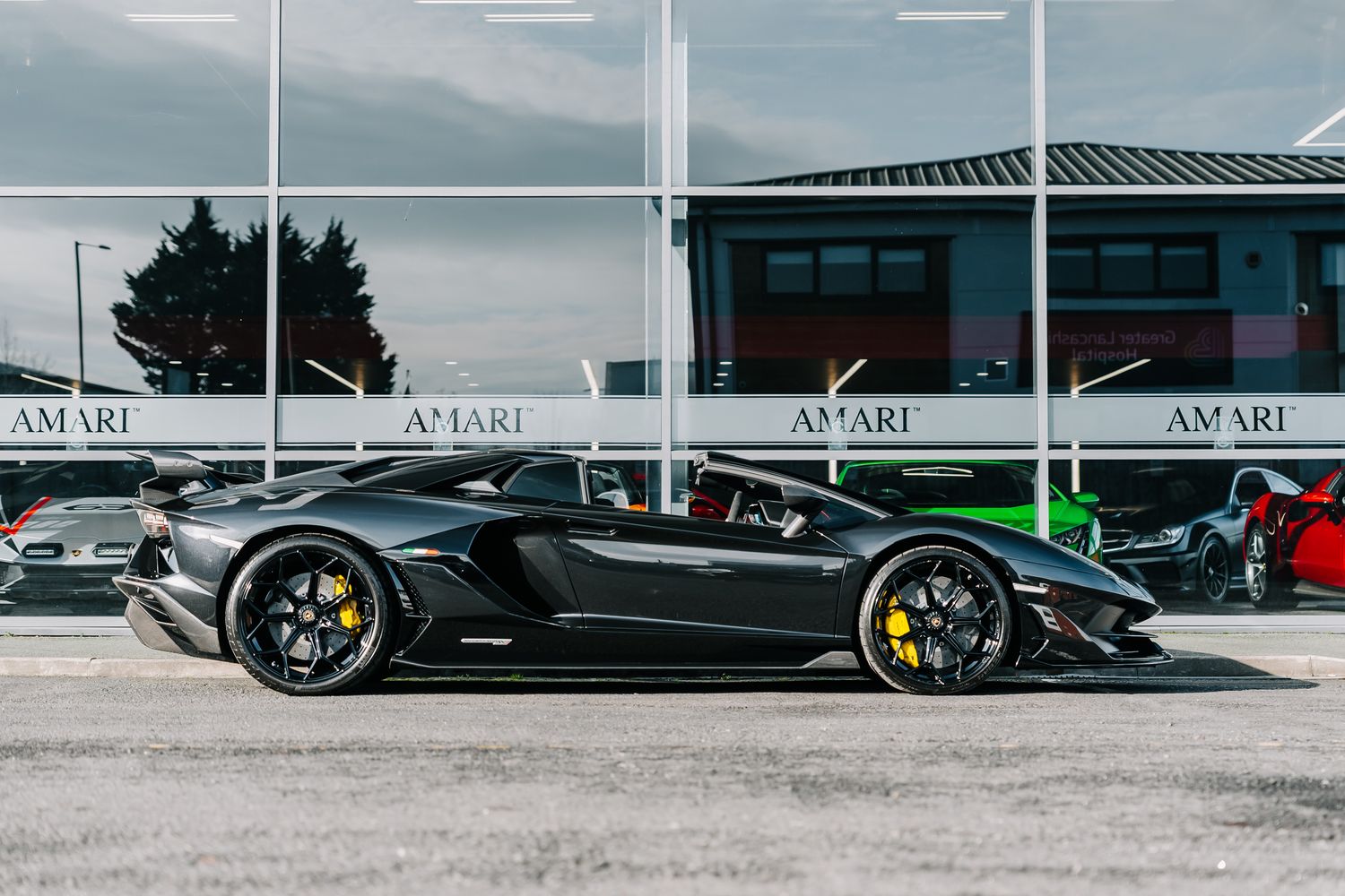 Lamborghini Aventador SVJ Roadster