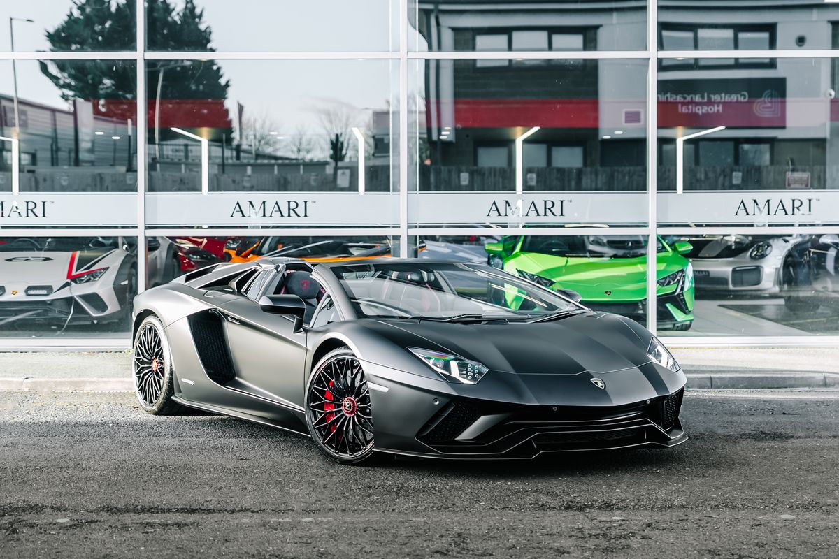 Lamborghini Aventador S Roadster LP 740-4