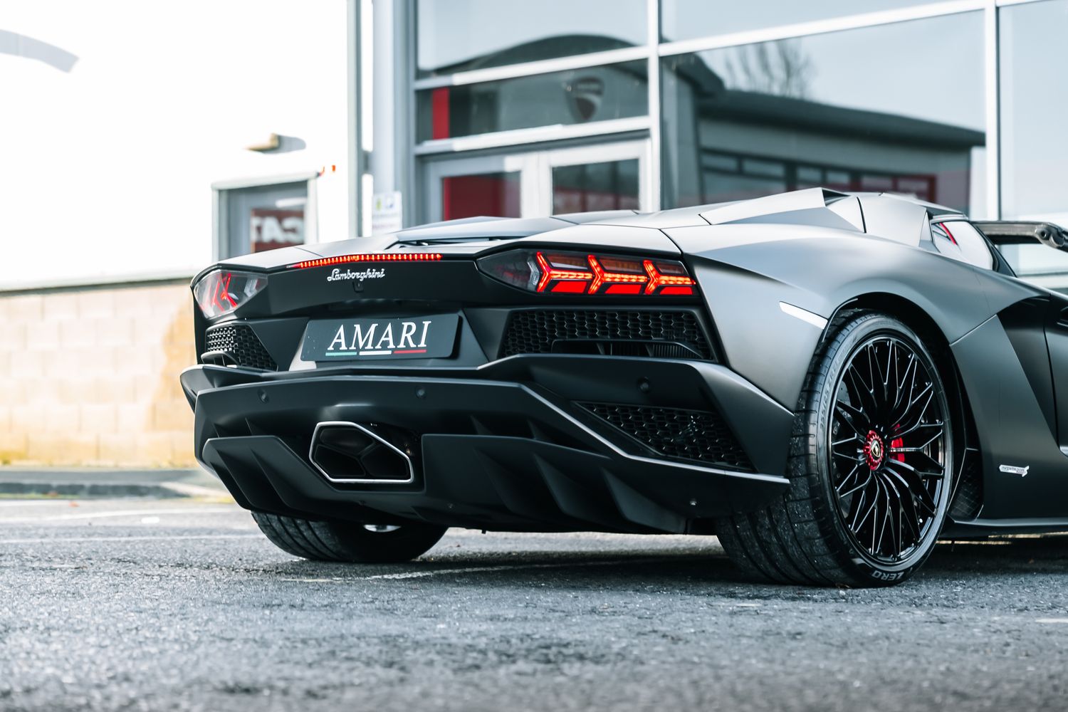 Lamborghini Aventador S Roadster LP 740-4