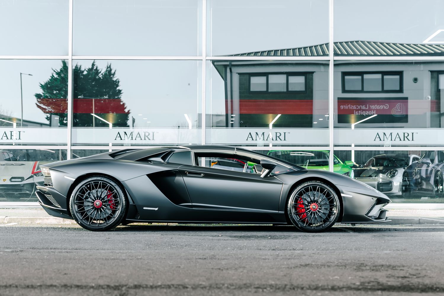 Lamborghini Aventador S Roadster LP 740-4