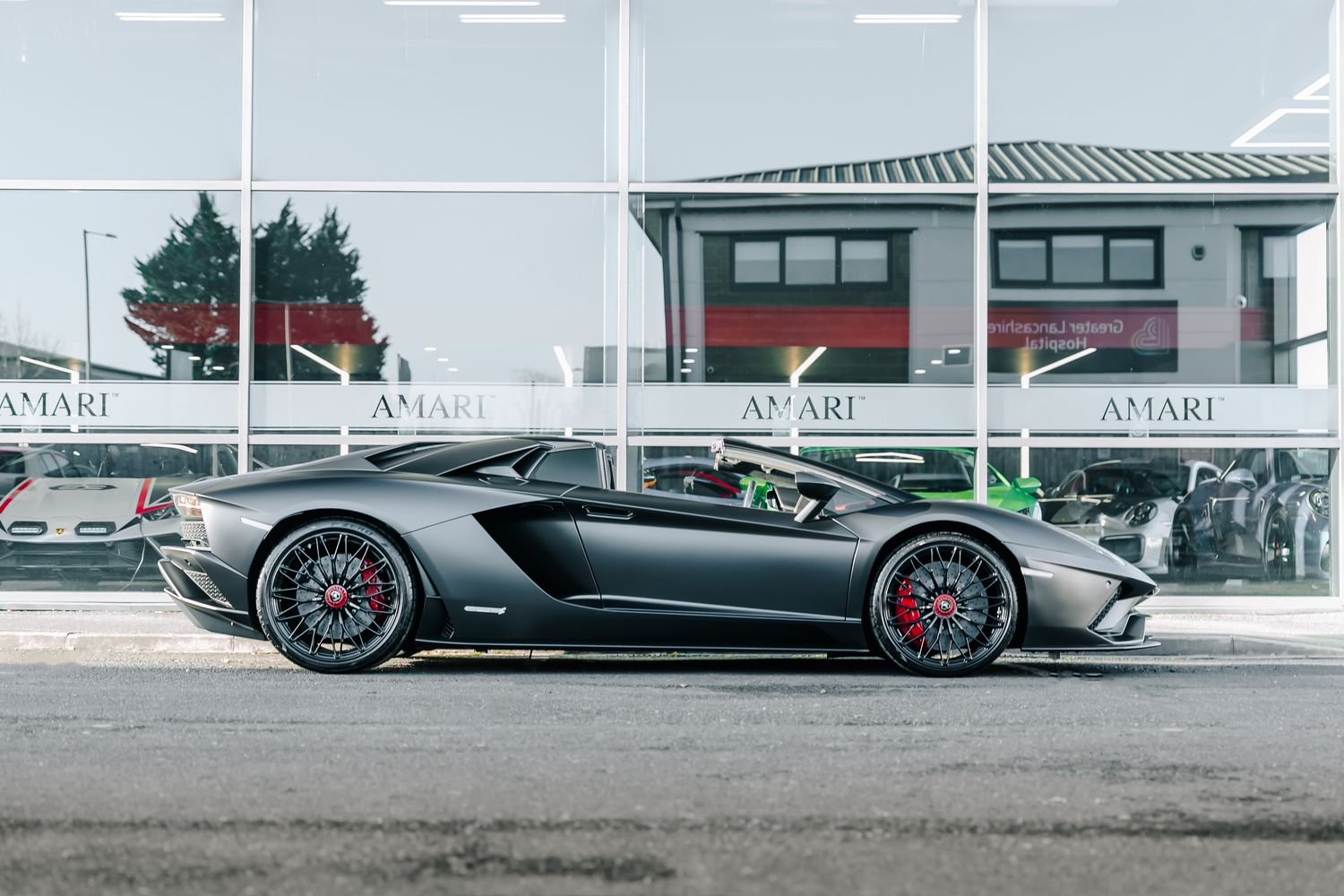 Lamborghini Aventador S Roadster LP 740-4