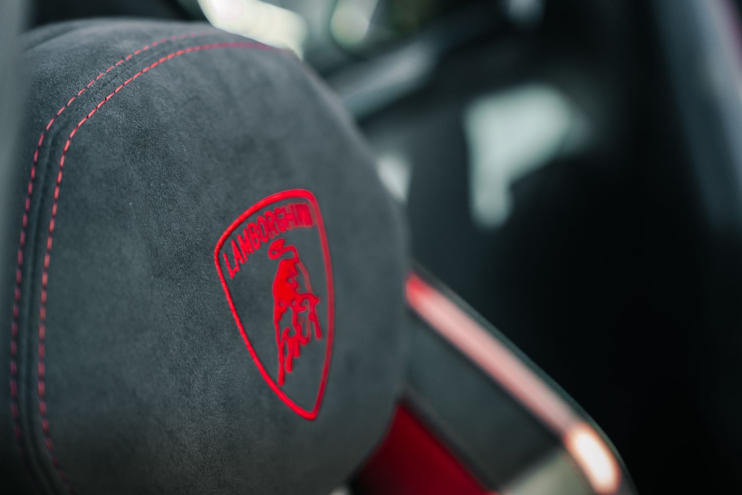 Lamborghini Aventador S Roadster LP 740-4