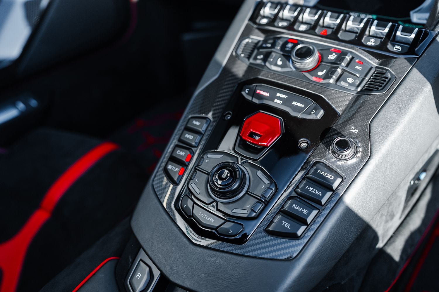 Lamborghini Aventador SVJ LP 770-4