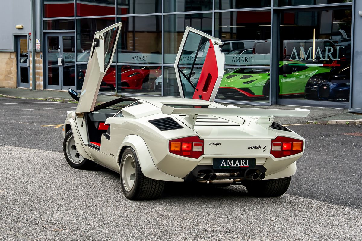 LAMBORGHINI COUNTACH LP400S
