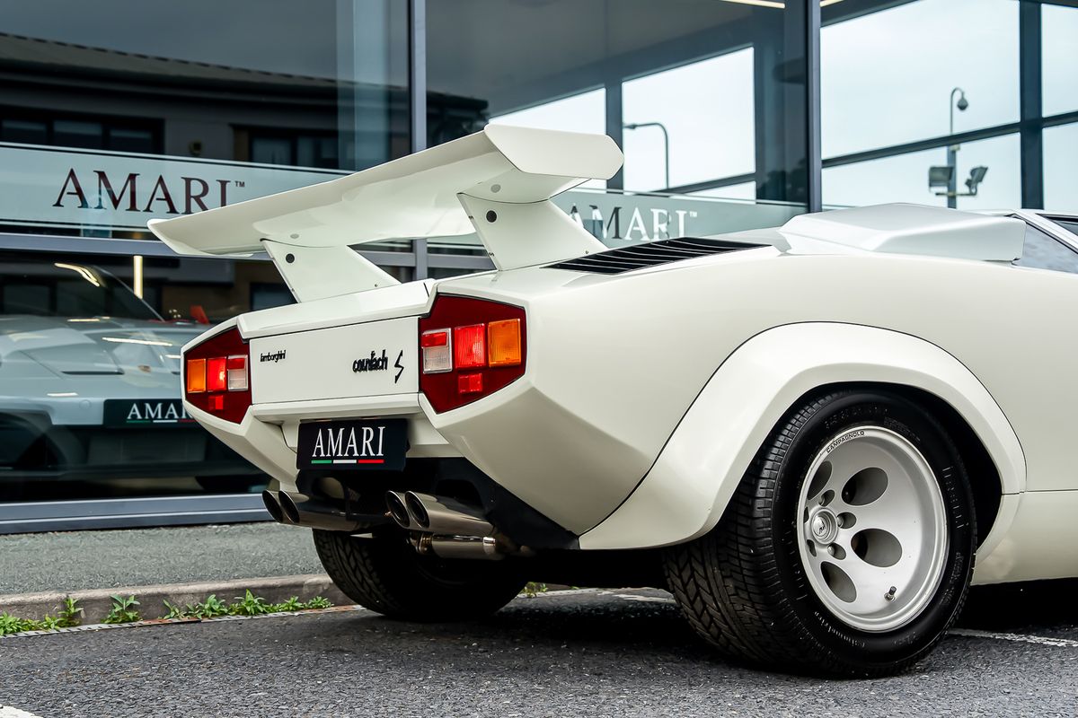 LAMBORGHINI COUNTACH LP400S
