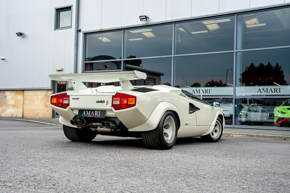 LAMBORGHINI COUNTACH LP400S