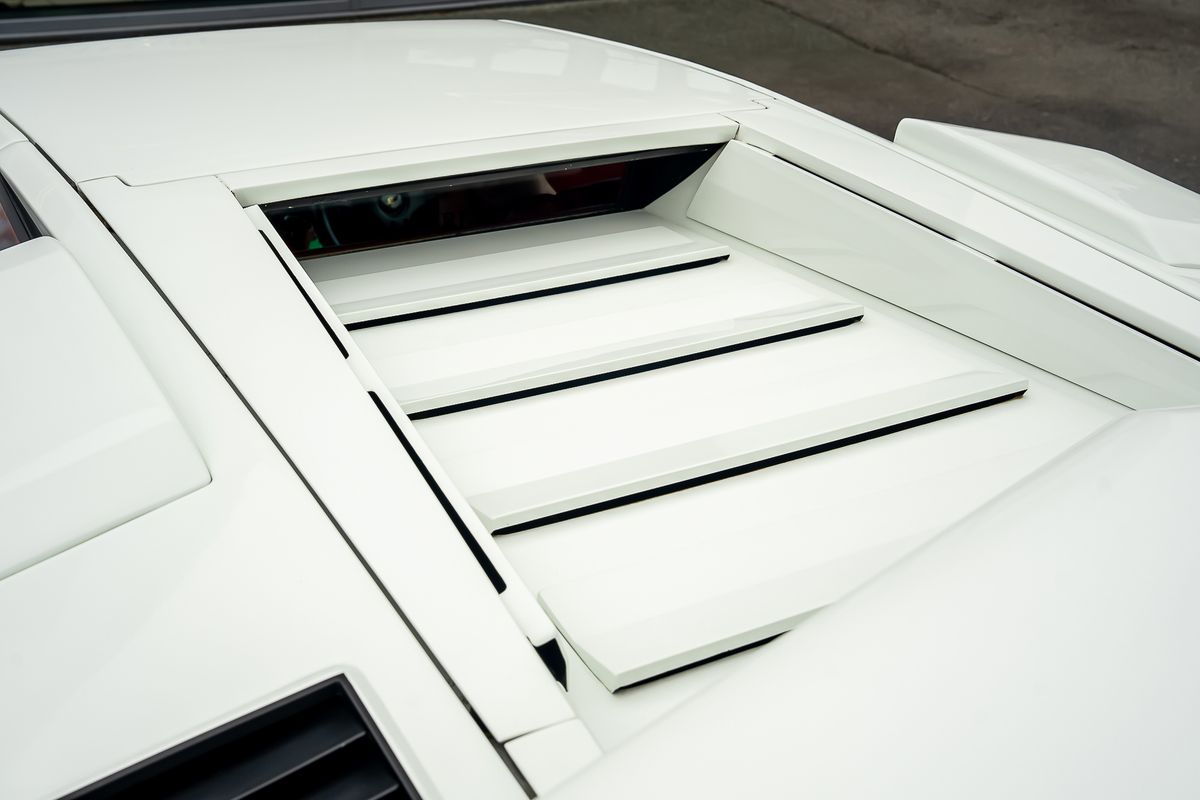LAMBORGHINI COUNTACH LP400S