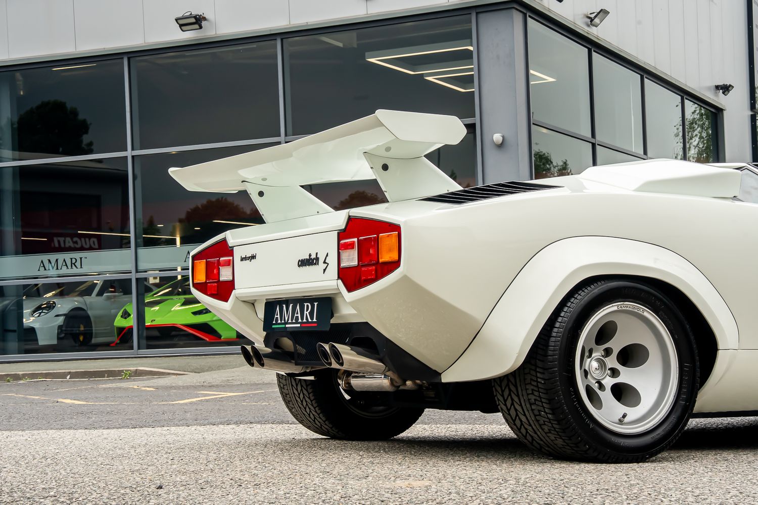 LAMBORGHINI COUNTACH LP400S