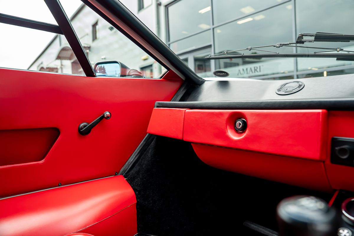 LAMBORGHINI COUNTACH LP400S