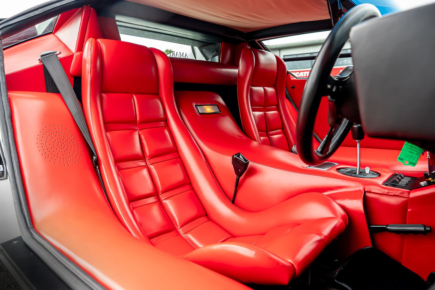 LAMBORGHINI COUNTACH LP400S