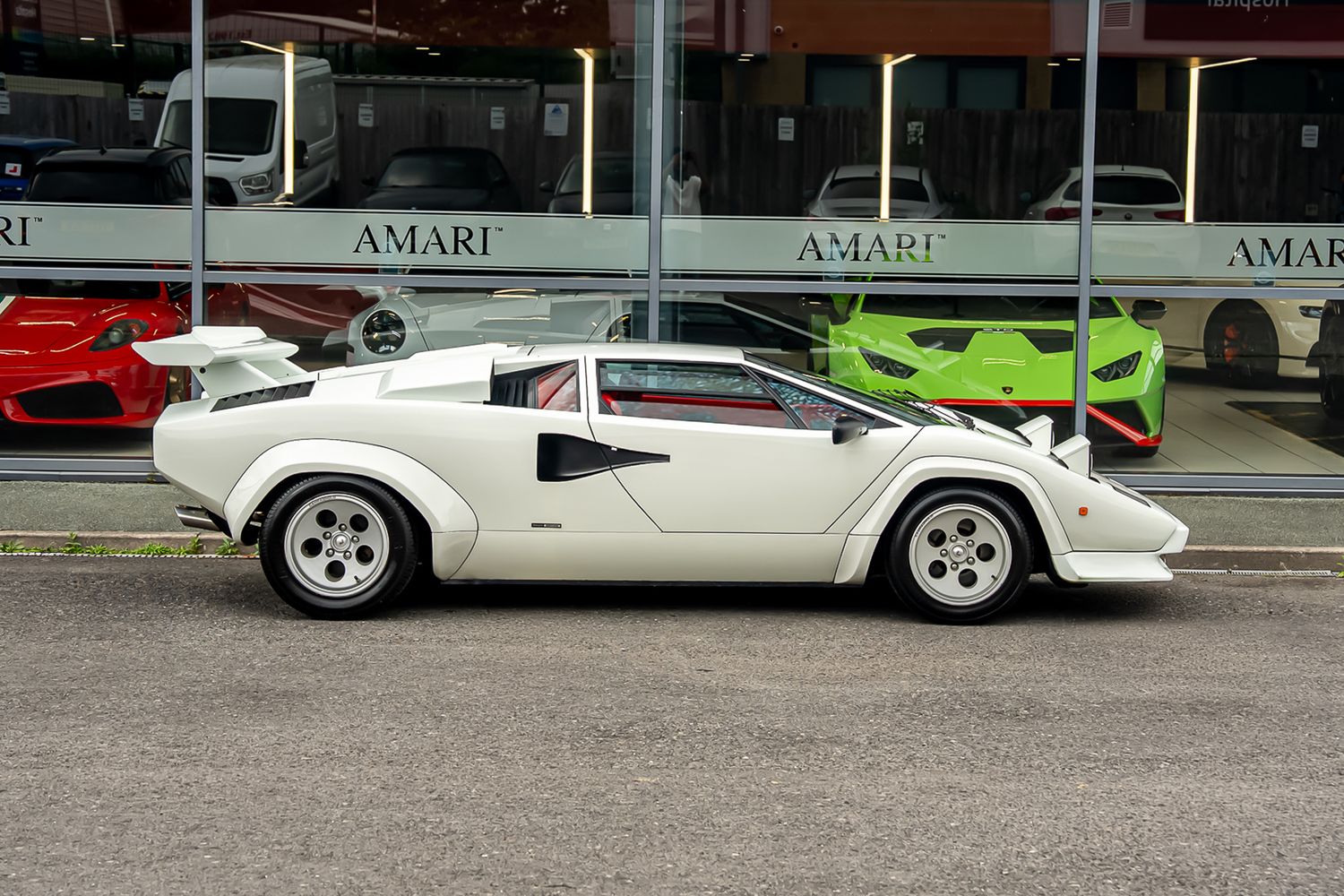 LAMBORGHINI COUNTACH LP400S