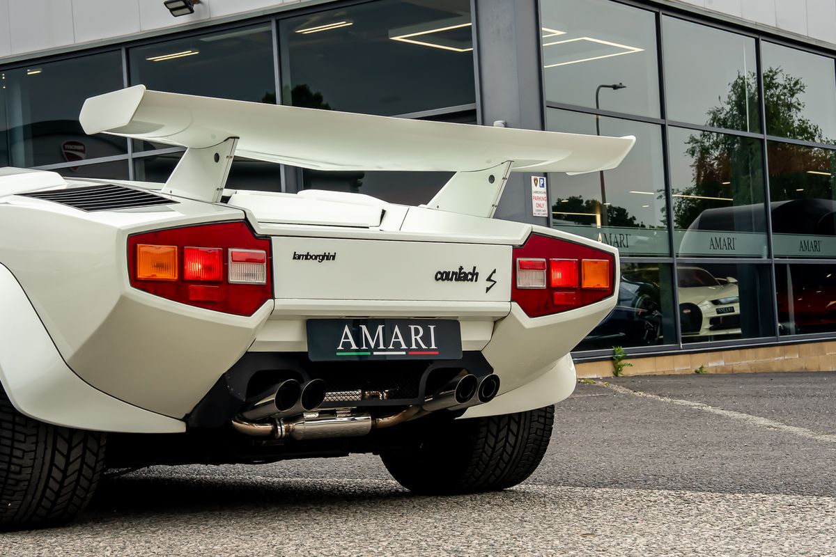 LAMBORGHINI COUNTACH LP400S