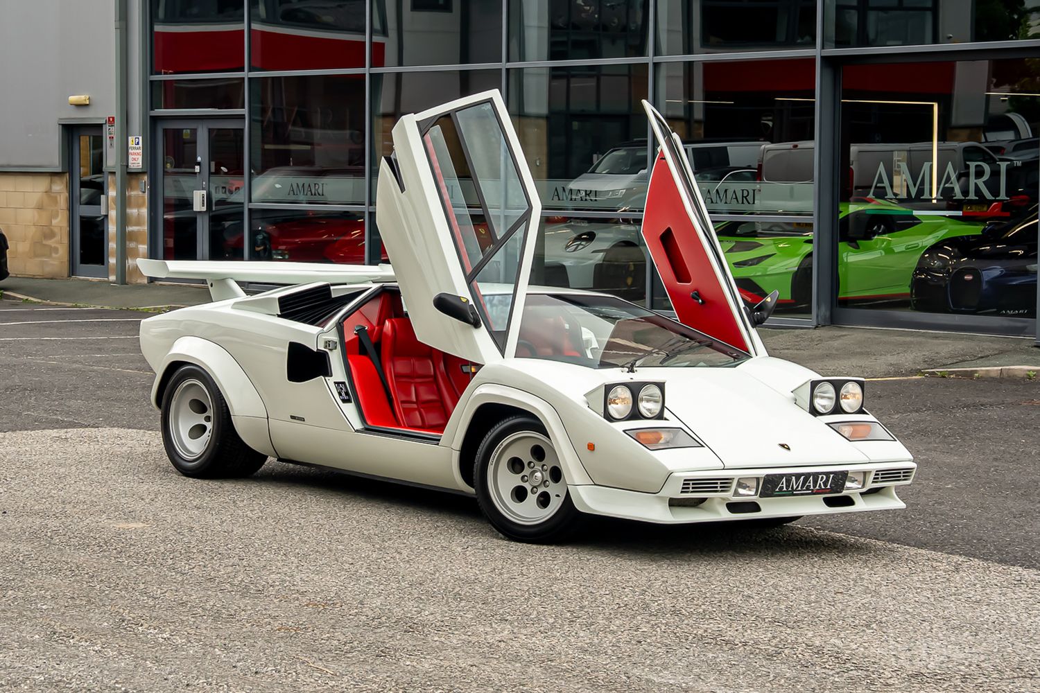 LAMBORGHINI COUNTACH LP400S