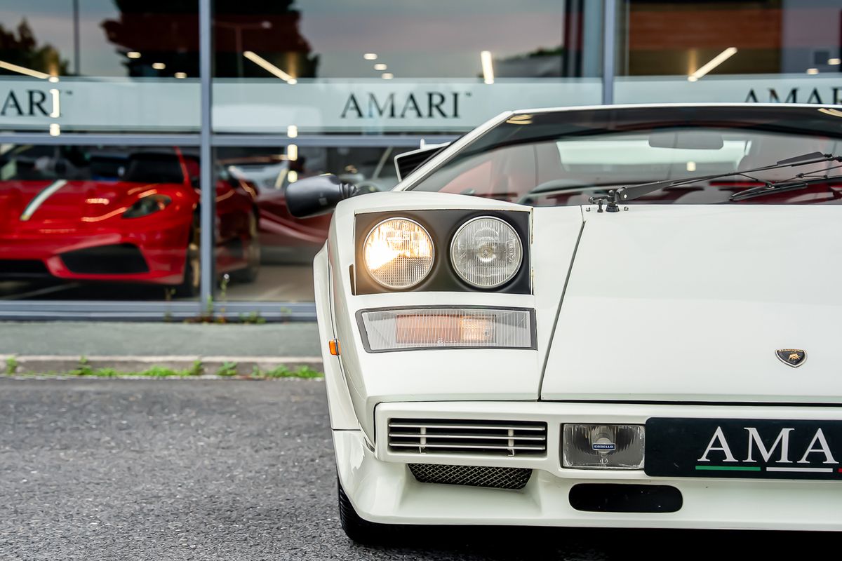 LAMBORGHINI COUNTACH LP400S