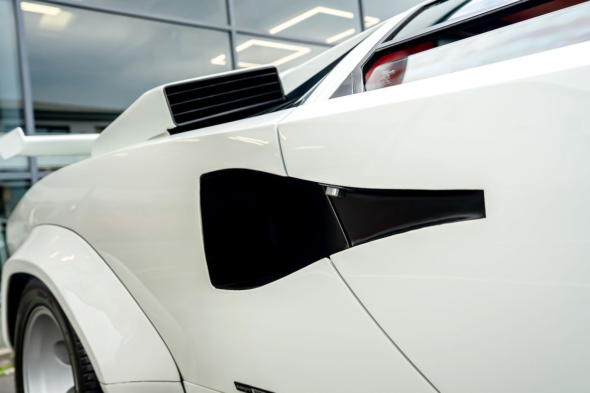 LAMBORGHINI COUNTACH LP400S