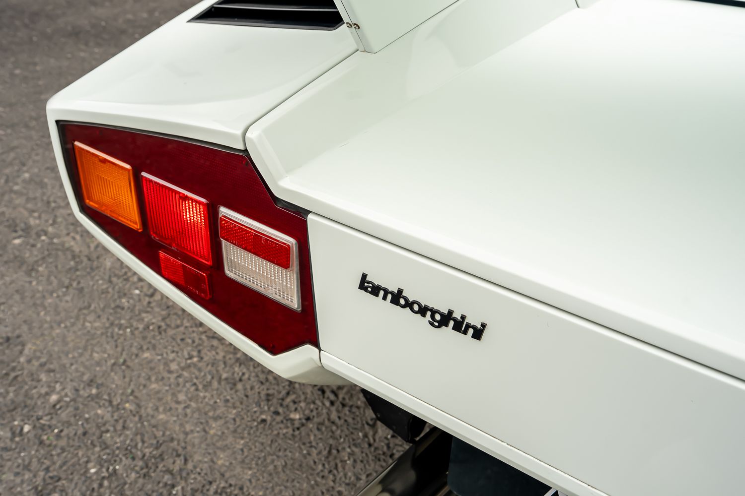 LAMBORGHINI COUNTACH LP400S