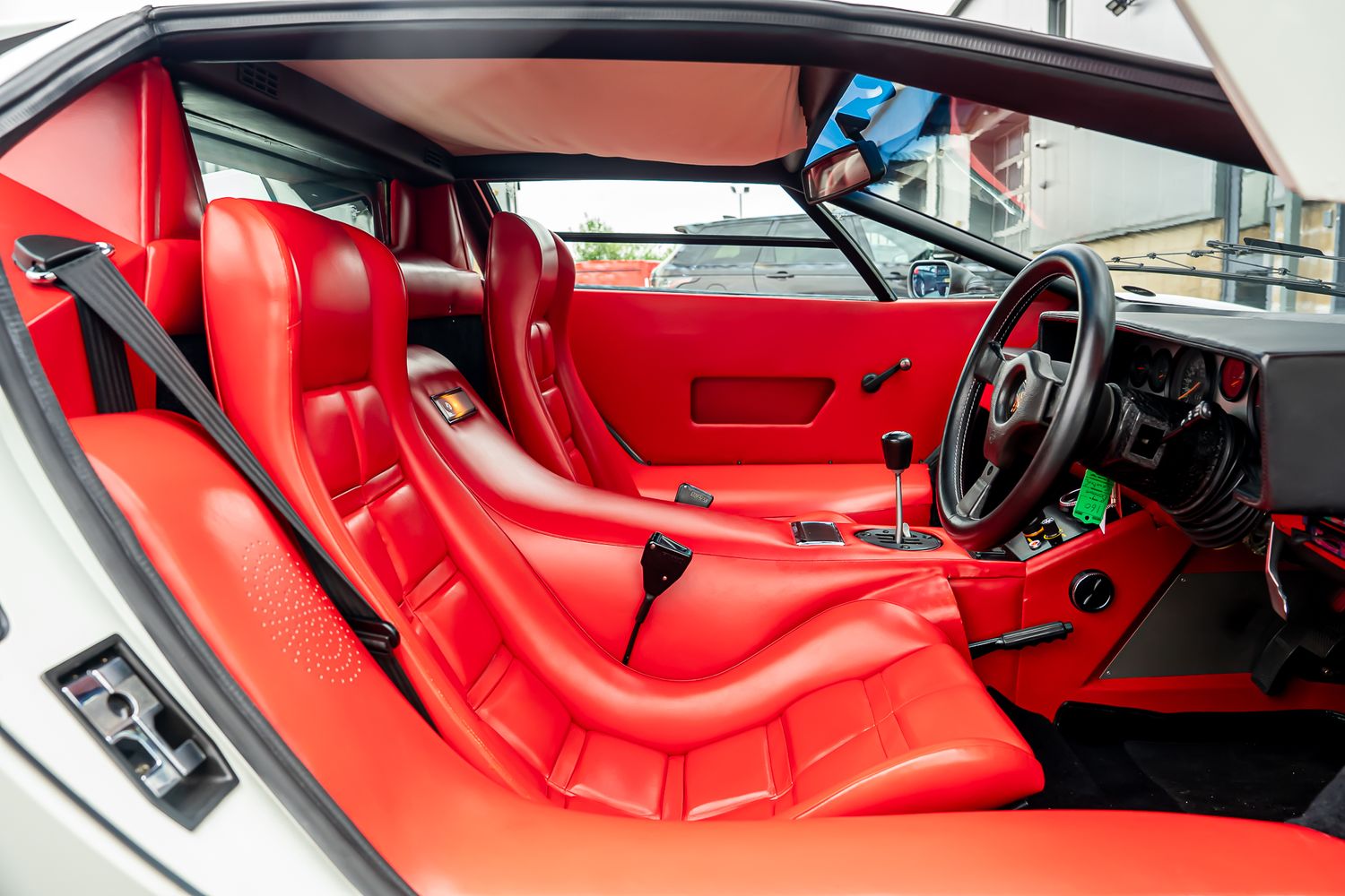 LAMBORGHINI COUNTACH LP400S
