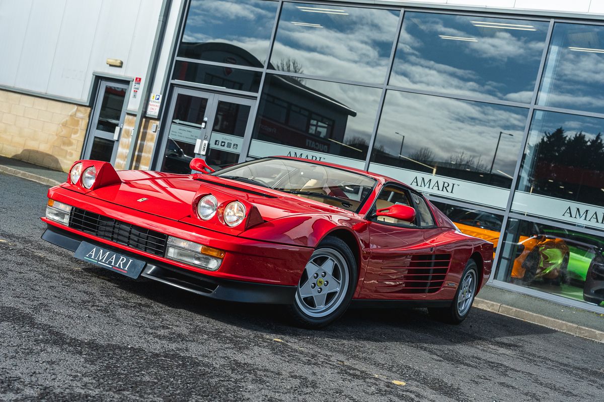 FERRARI TESTAROSSA Flat 12