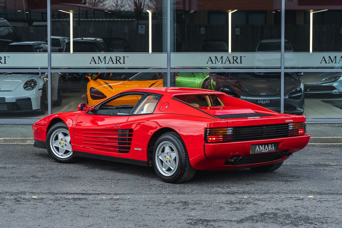 FERRARI TESTAROSSA Flat 12