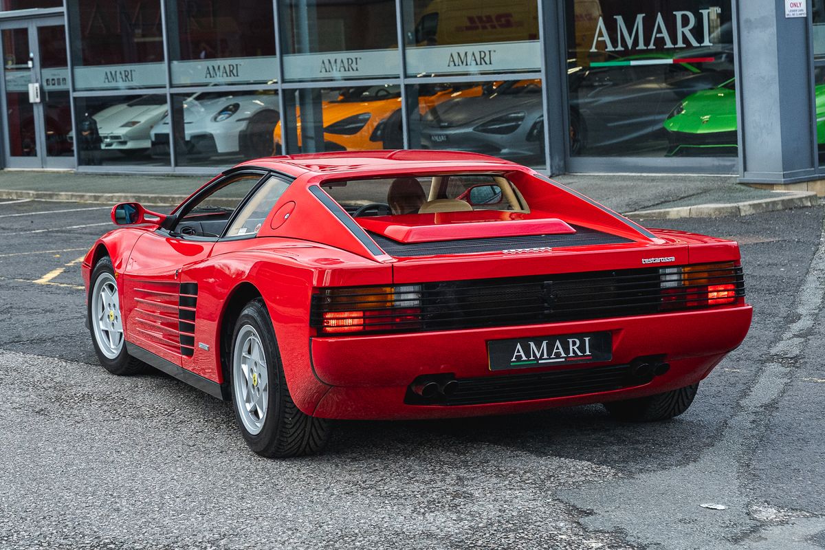 FERRARI TESTAROSSA Flat 12