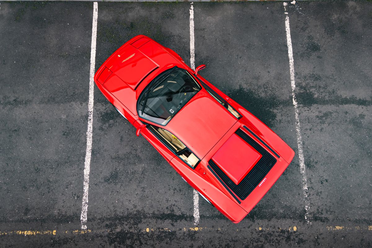 FERRARI TESTAROSSA Flat 12