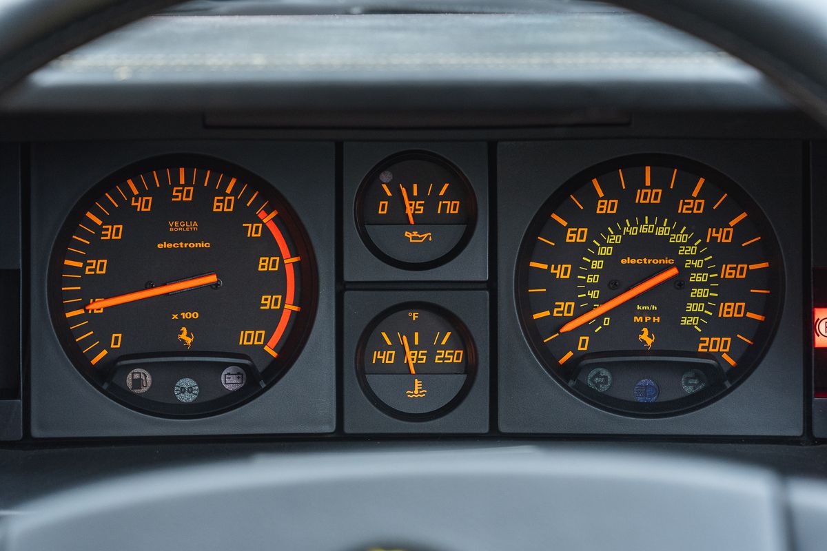 FERRARI TESTAROSSA Flat 12