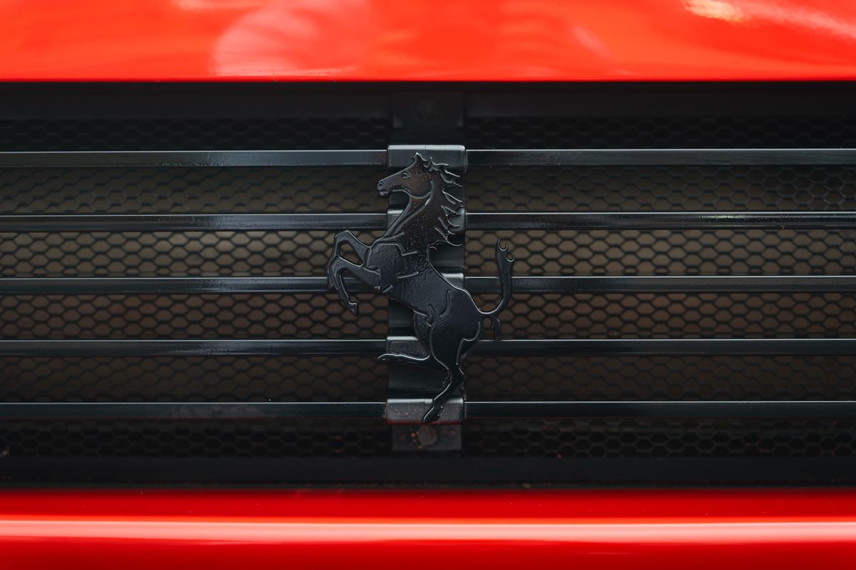FERRARI TESTAROSSA Flat 12