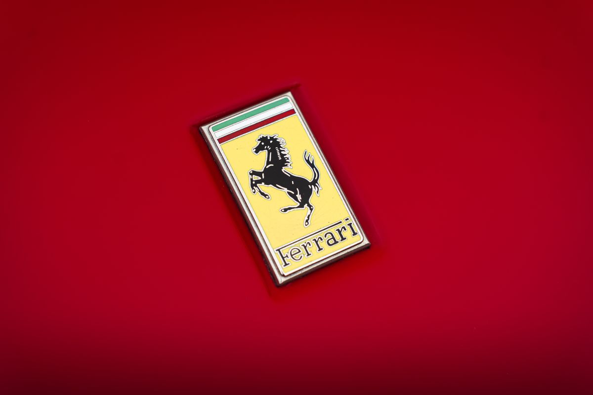 FERRARI TESTAROSSA Flat 12