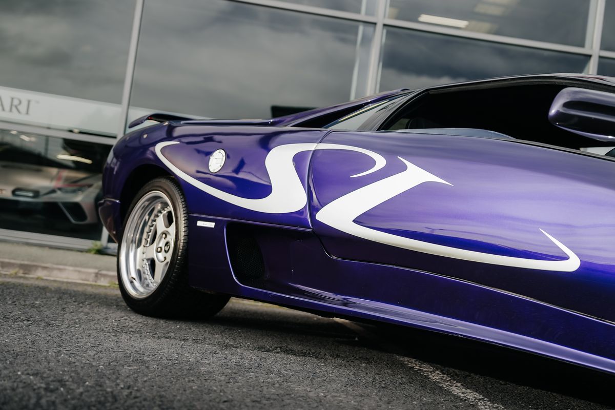 LAMBORGHINI DIABLO SV 5.7 V12 510Bhp SV