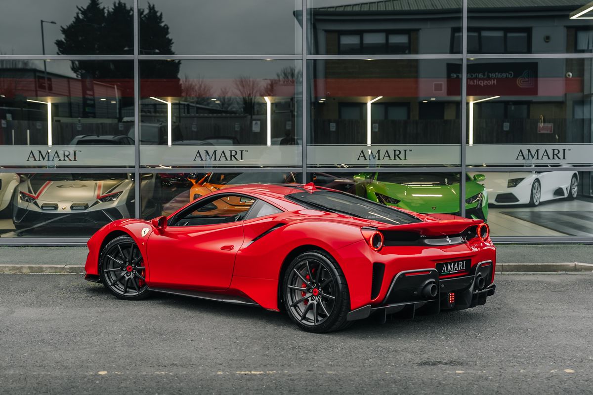 Ferrari 488 Pista