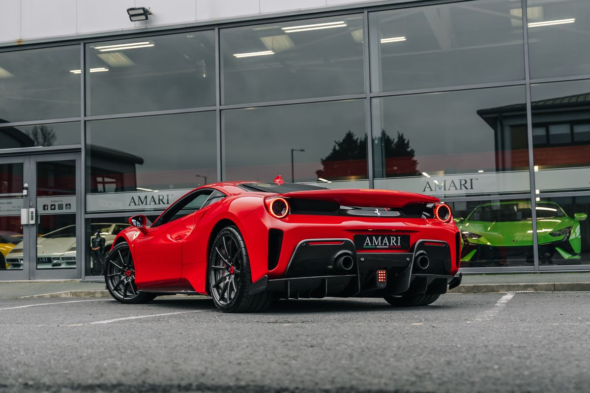 Ferrari 488 Pista