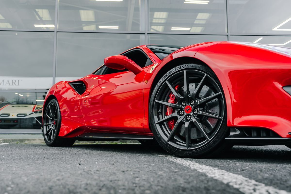 Ferrari 488 Pista