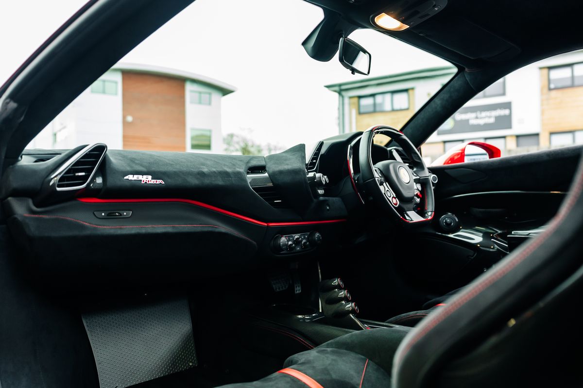 Ferrari 488 Pista