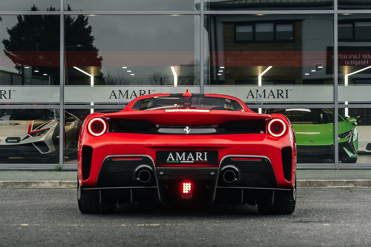 Ferrari 488 Pista
