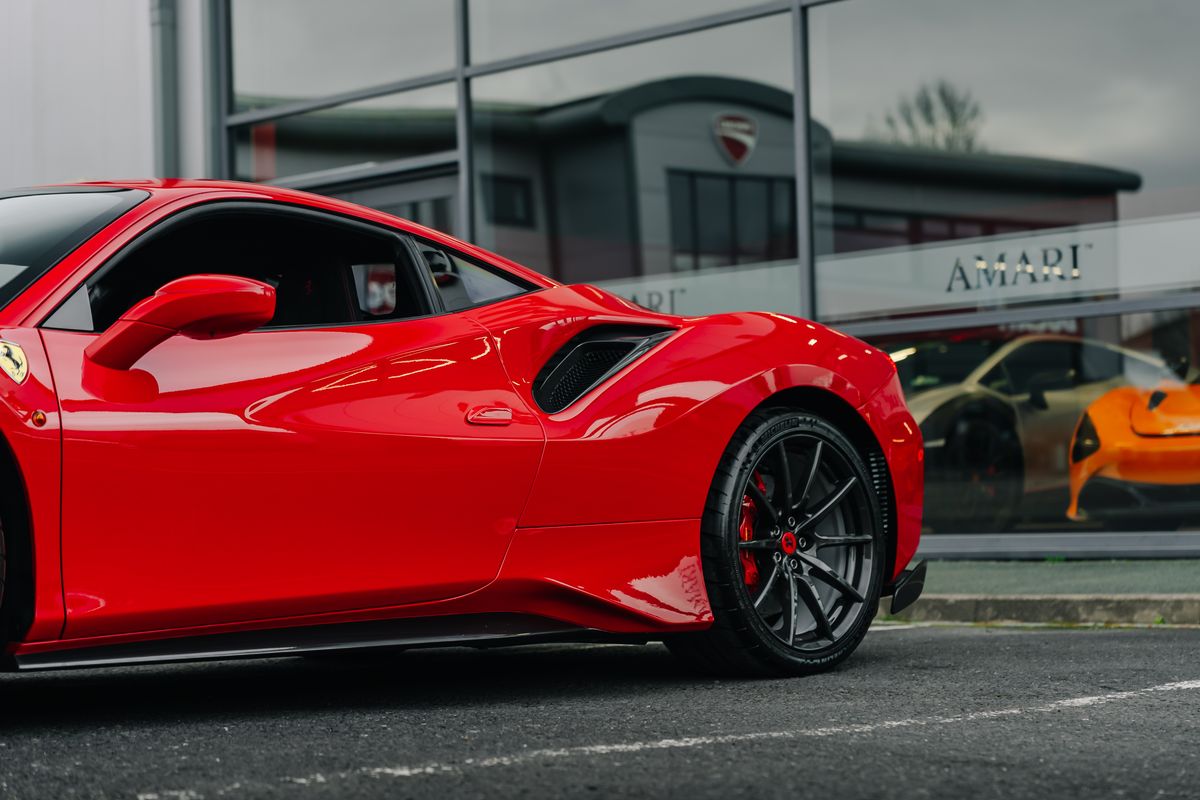 Ferrari 488 Pista