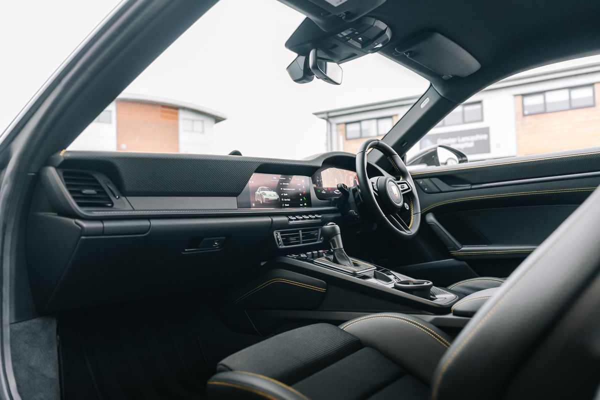 PORSCHE 911 992.2 GT3 TOURING