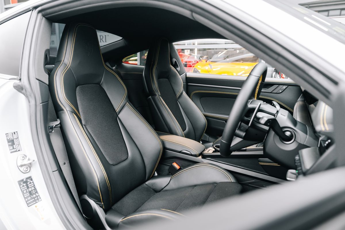PORSCHE 911 992.2 GT3 TOURING