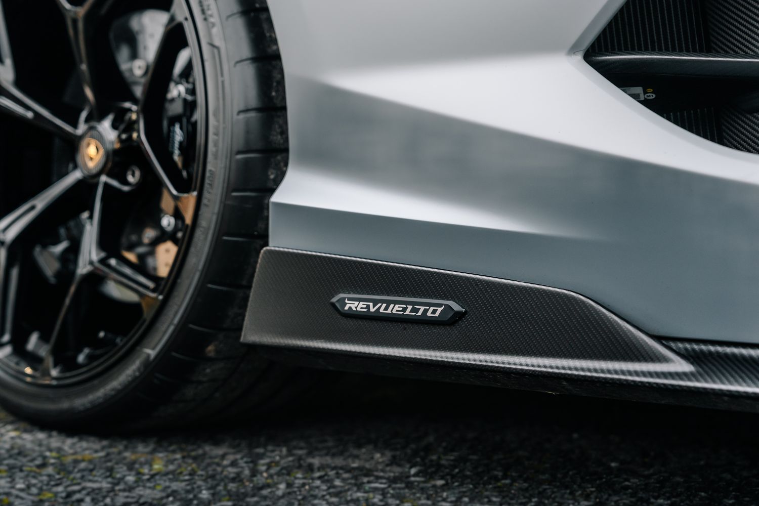 Lamborghini Revuelto