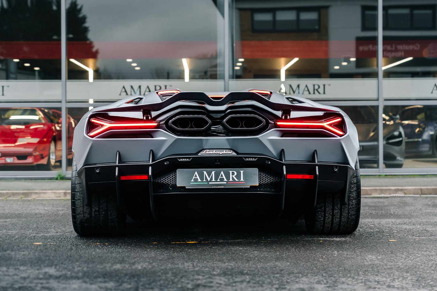 Lamborghini Revuelto