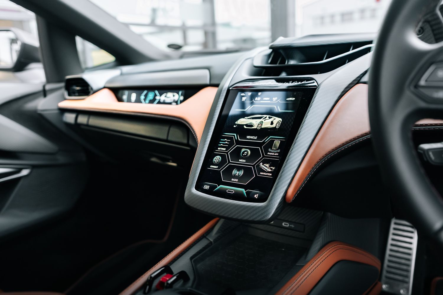 Lamborghini Revuelto