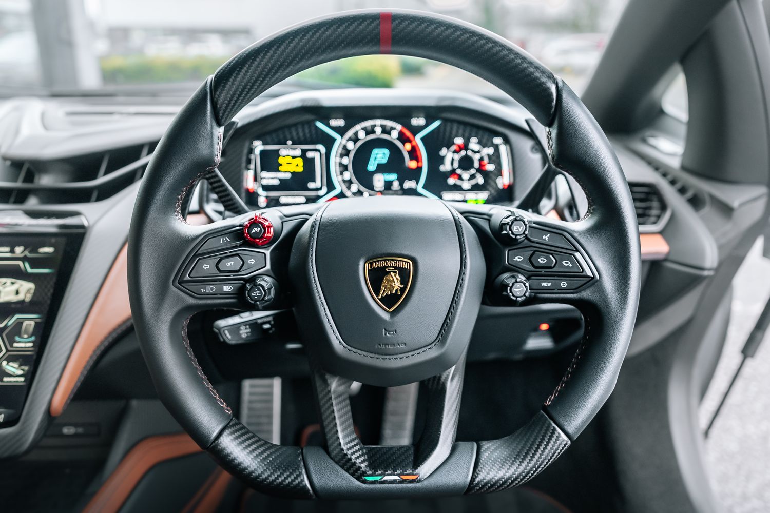 Lamborghini Revuelto