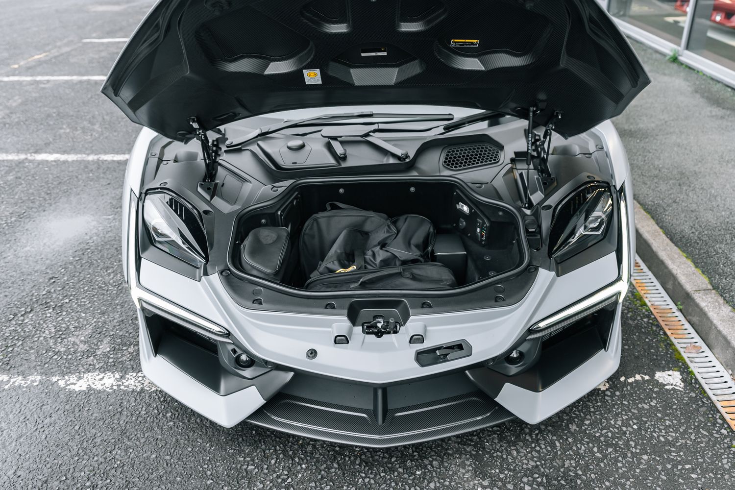 Lamborghini Revuelto