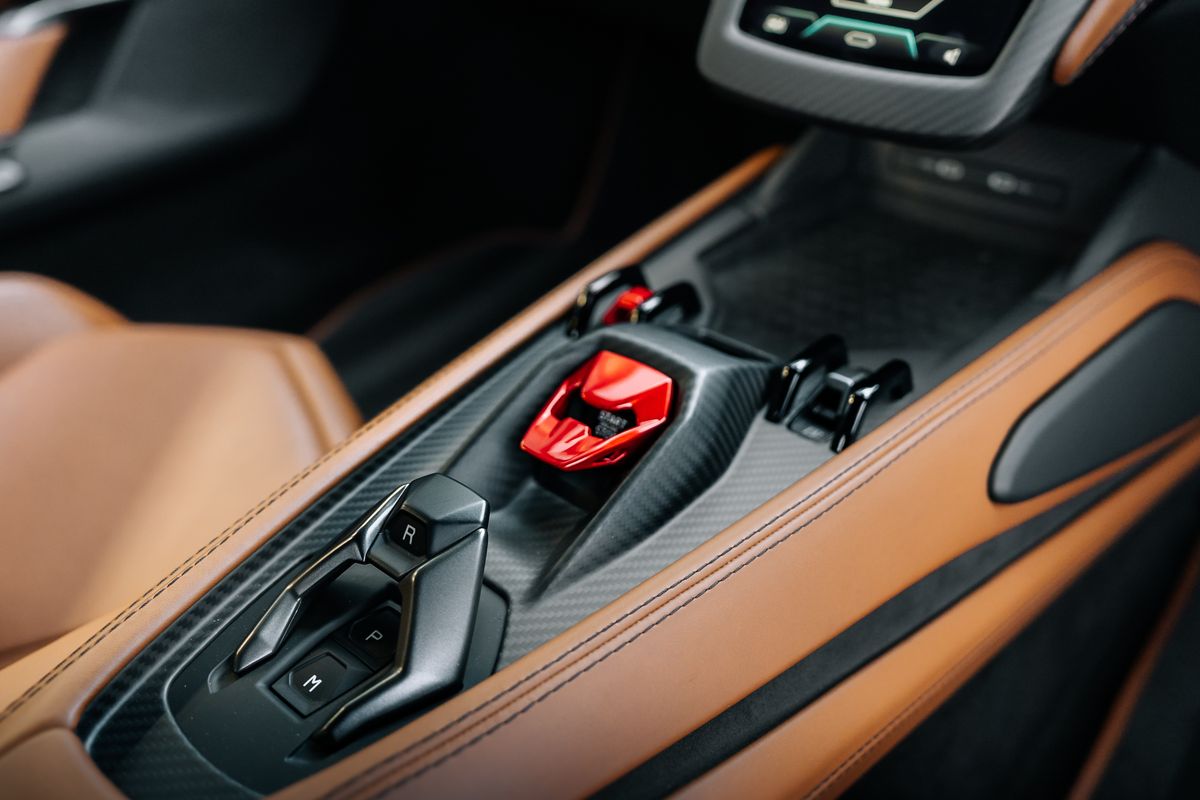 Lamborghini Revuelto