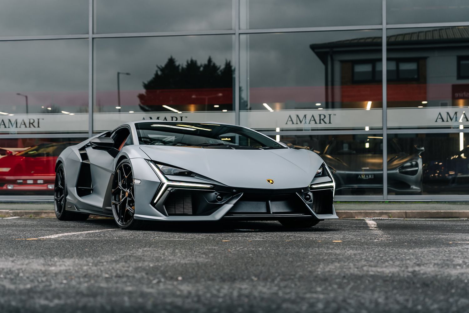 Lamborghini Revuelto