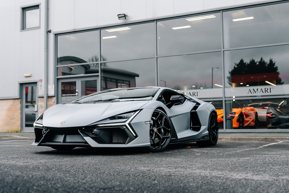 Lamborghini Revuelto