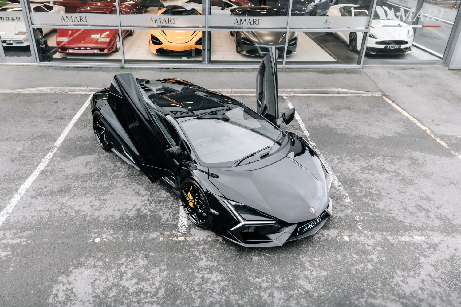 Lamborghini Revuelto