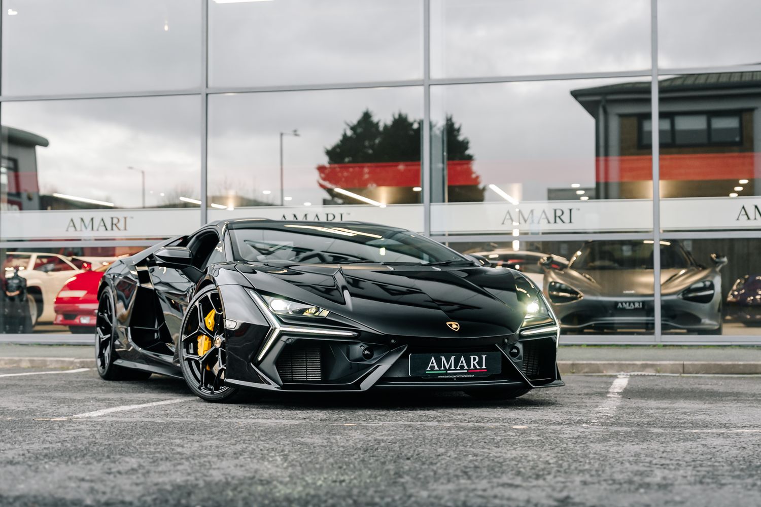 Lamborghini Revuelto