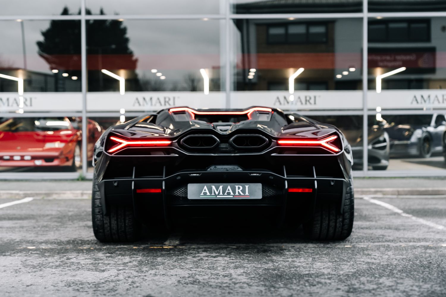 Lamborghini Revuelto